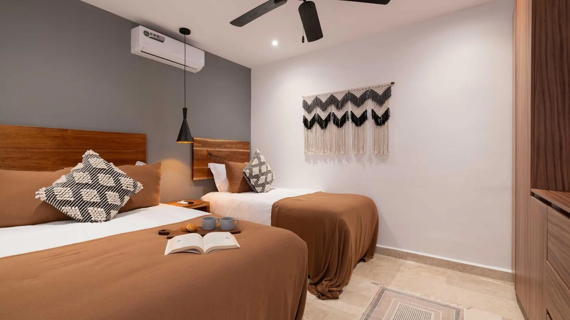 Διαμέρισμα Penthouse Suite With Private Plunge Pool Τουλούμ